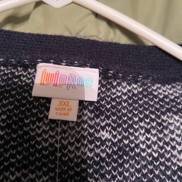 Lularoe Peyton Cardigan 3x - Picture 3 of 6